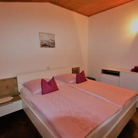 Appartamento Drpic I Šilo